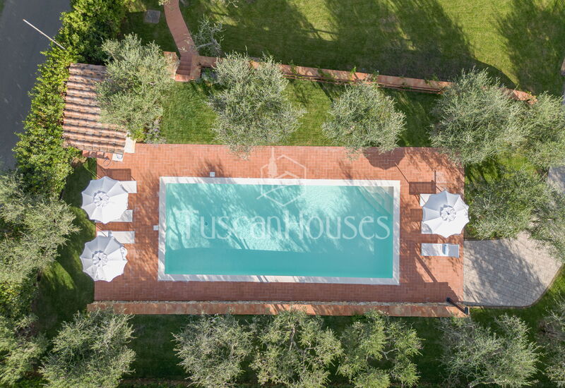 Casa dei Gigli di Dante by Tuscanhouses