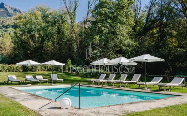 Bianca Dimora by Tuscanhouses