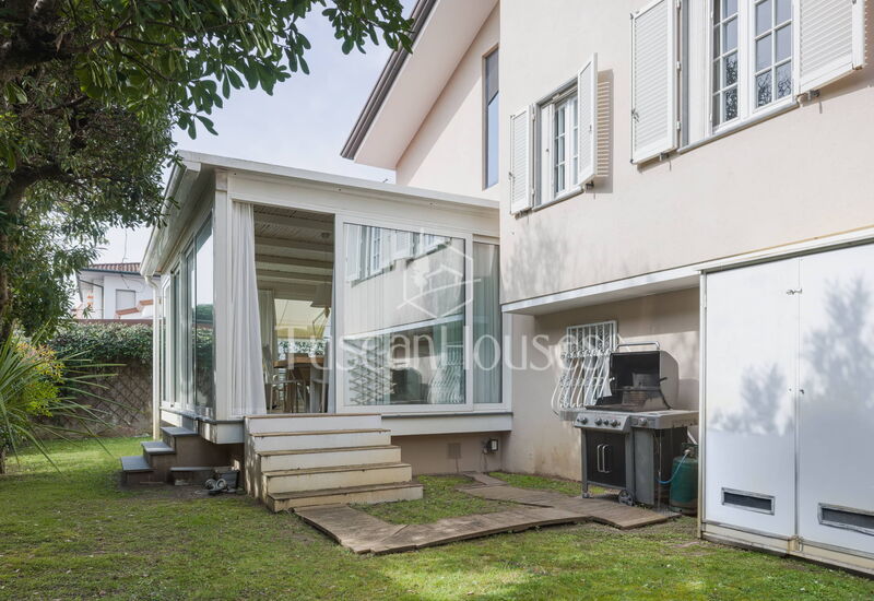 Villa Fedora by Tuscanhouses